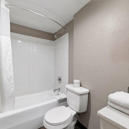 Quality Suites Wildwood - The Villages Exterior photo